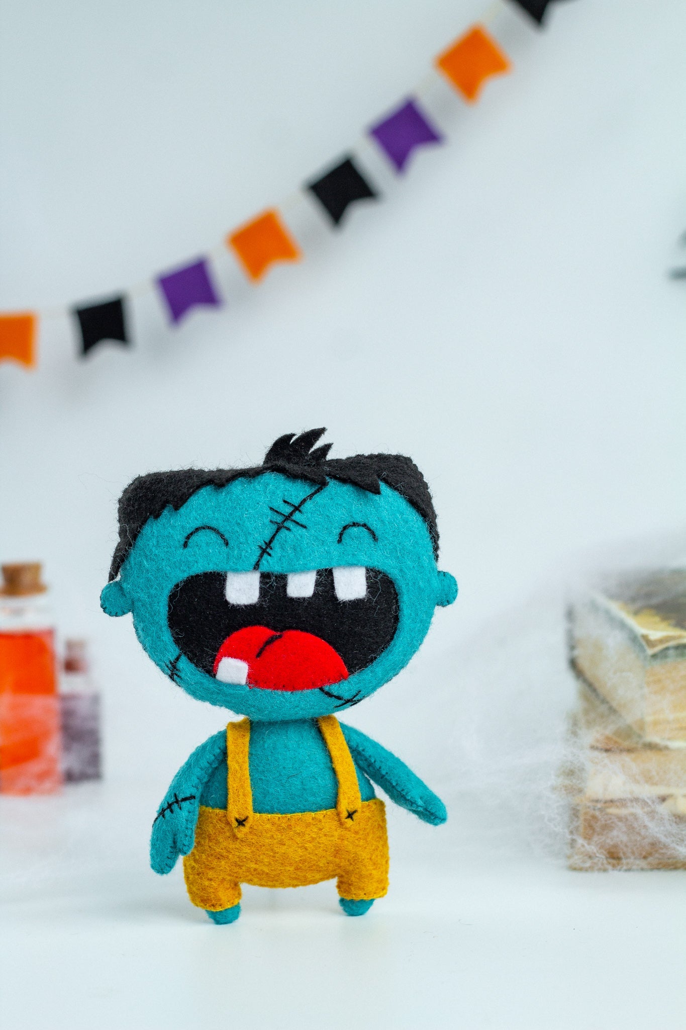 Felt Frankenstein Ornament – Spooky Handmade Halloween Toy for Tree or Gift - WoollyFox